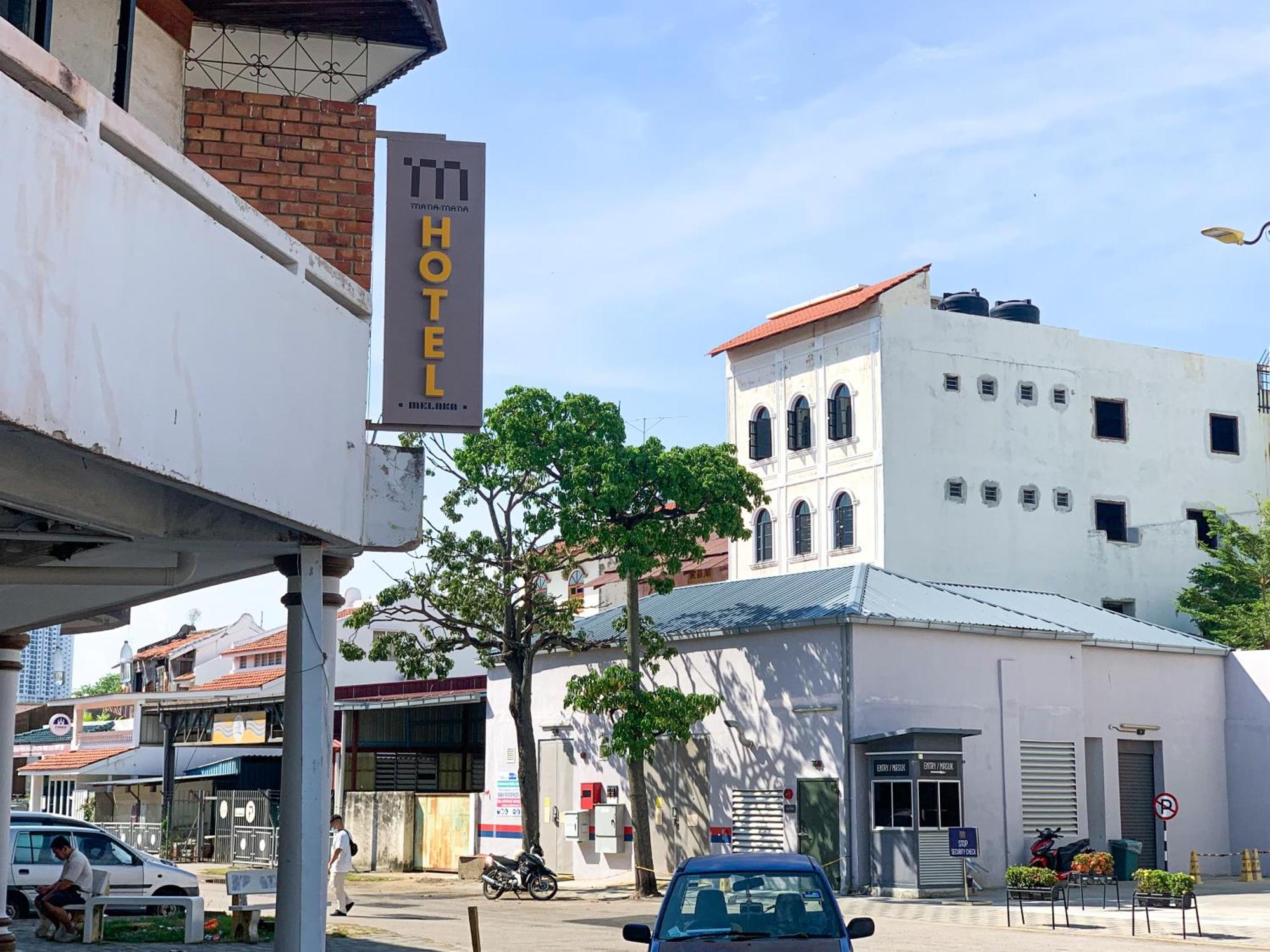 Mana Mana Hotel • Melaka • ภายนอก รูปภาพ