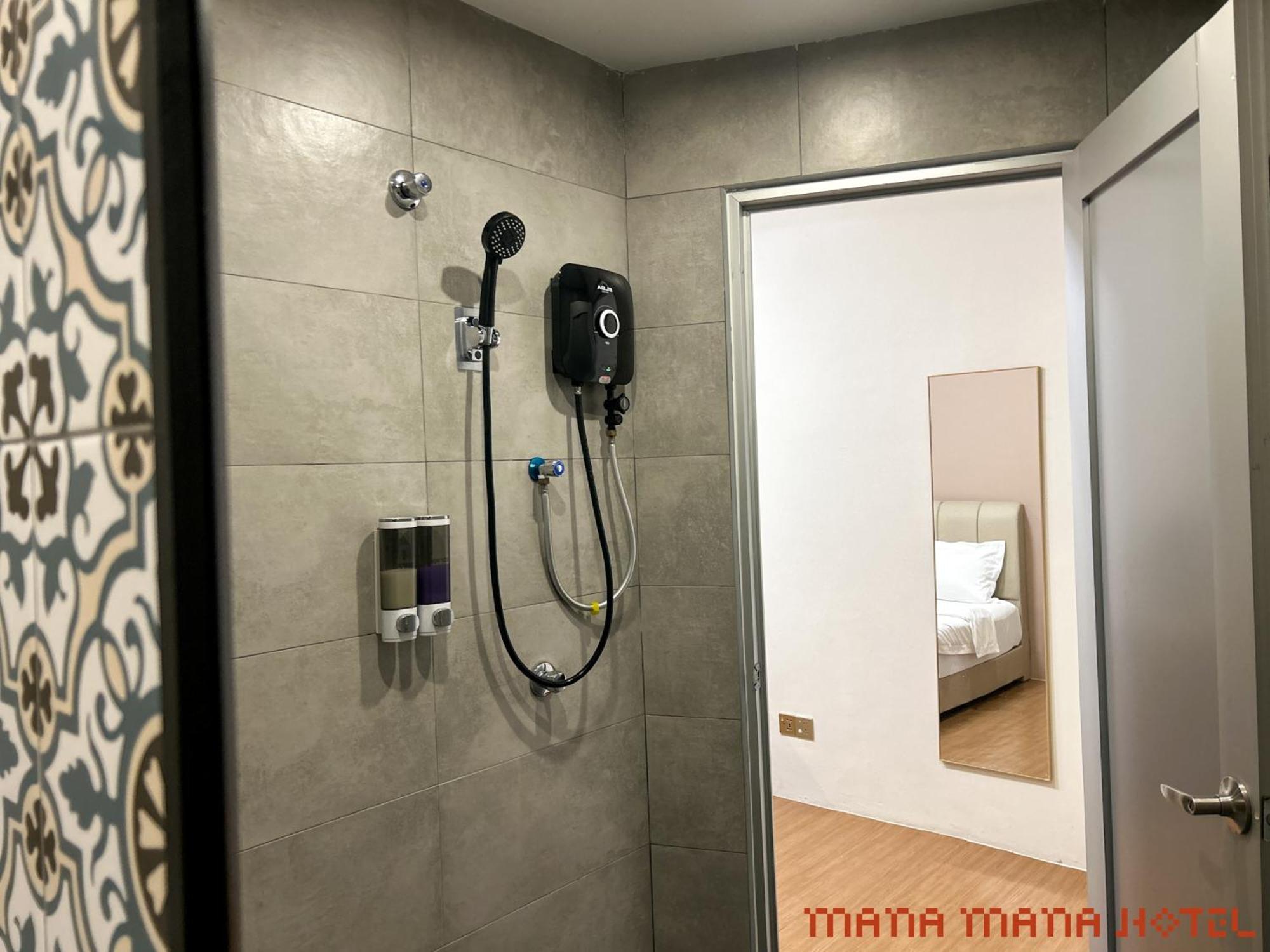 Mana Mana Hotel • Melaka • ภายนอก รูปภาพ