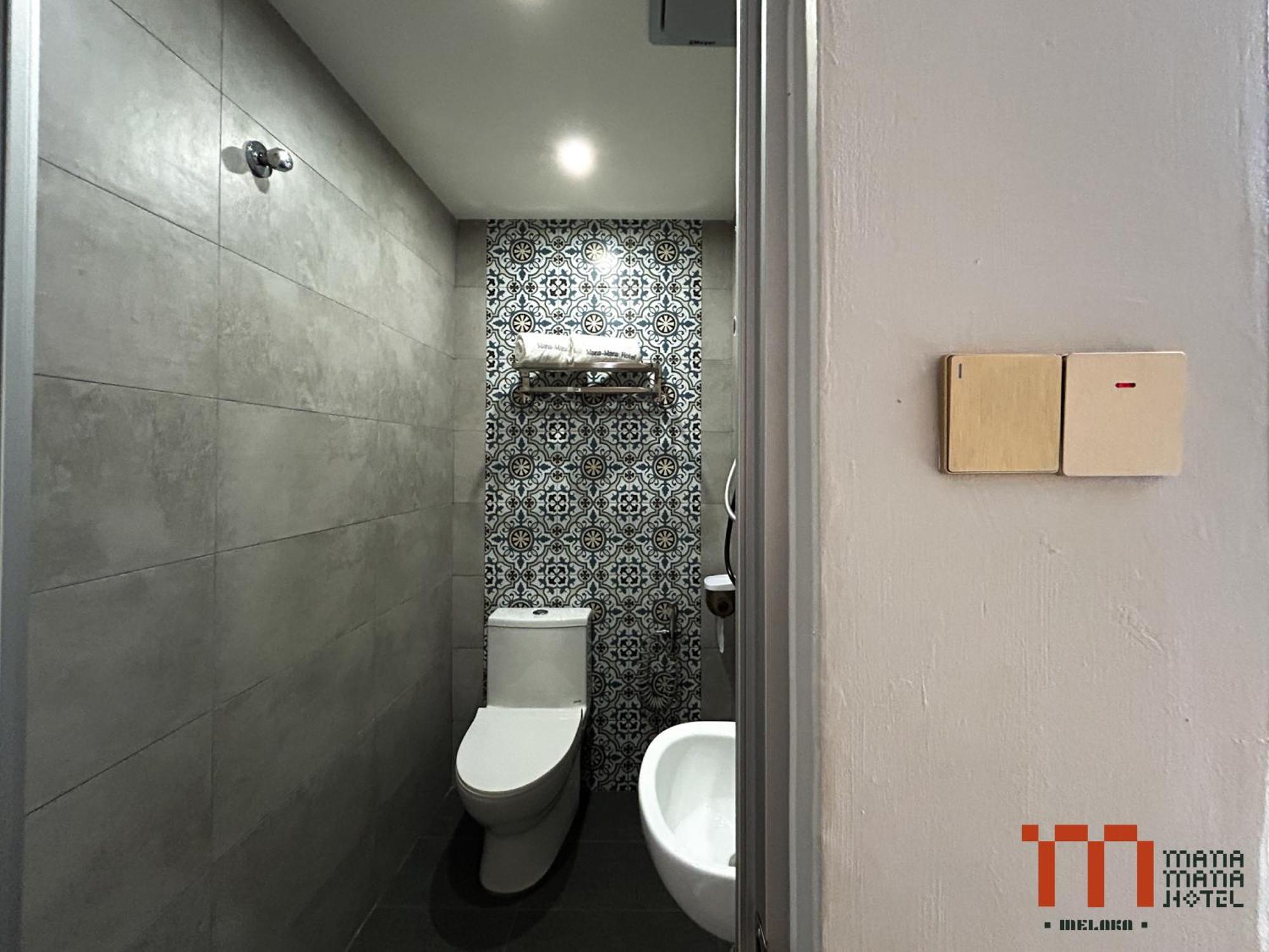 Mana Mana Hotel • Melaka • ภายนอก รูปภาพ