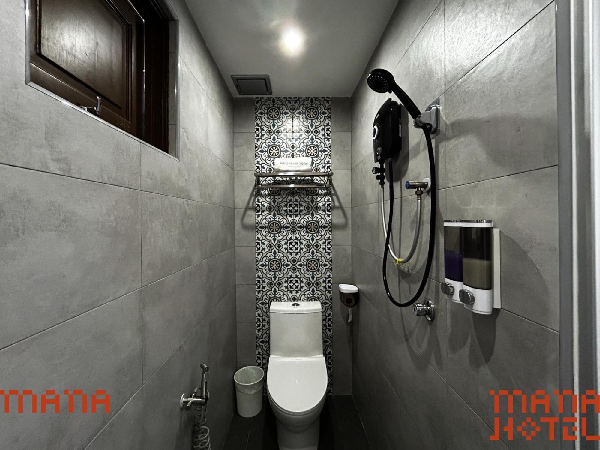 Mana Mana Hotel • Melaka • ภายนอก รูปภาพ
